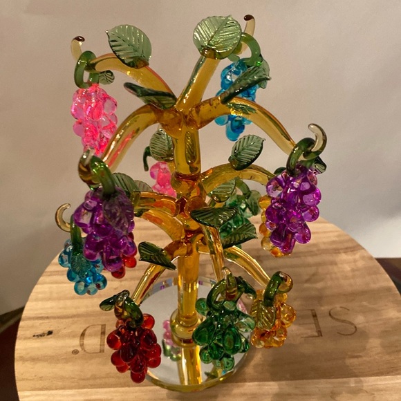 Crystal Grape Tree - Picture 4 of 16